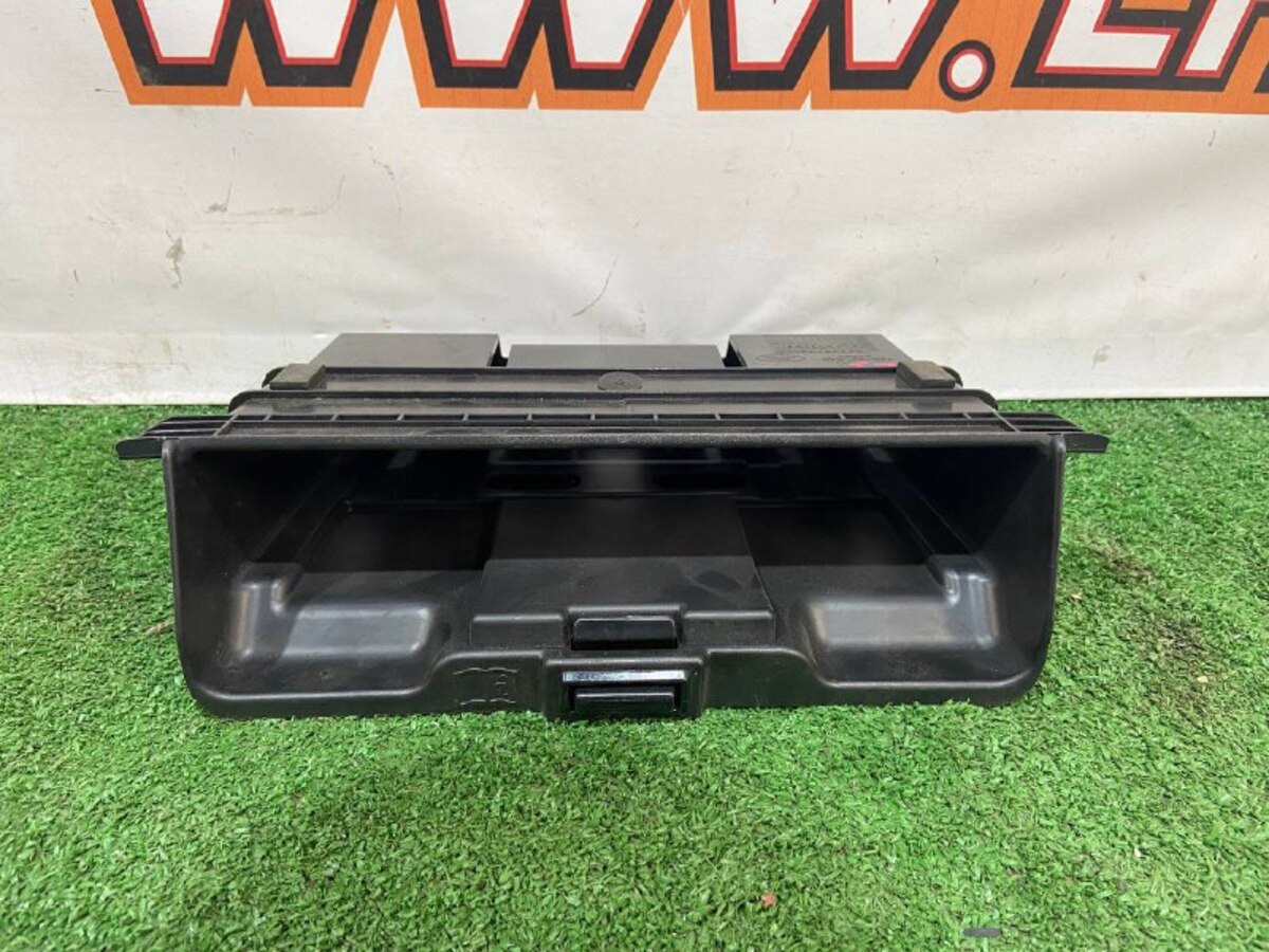 12D1357CAX Бардачок   Range Rover Evoque L538 (2012-2018) Б/У